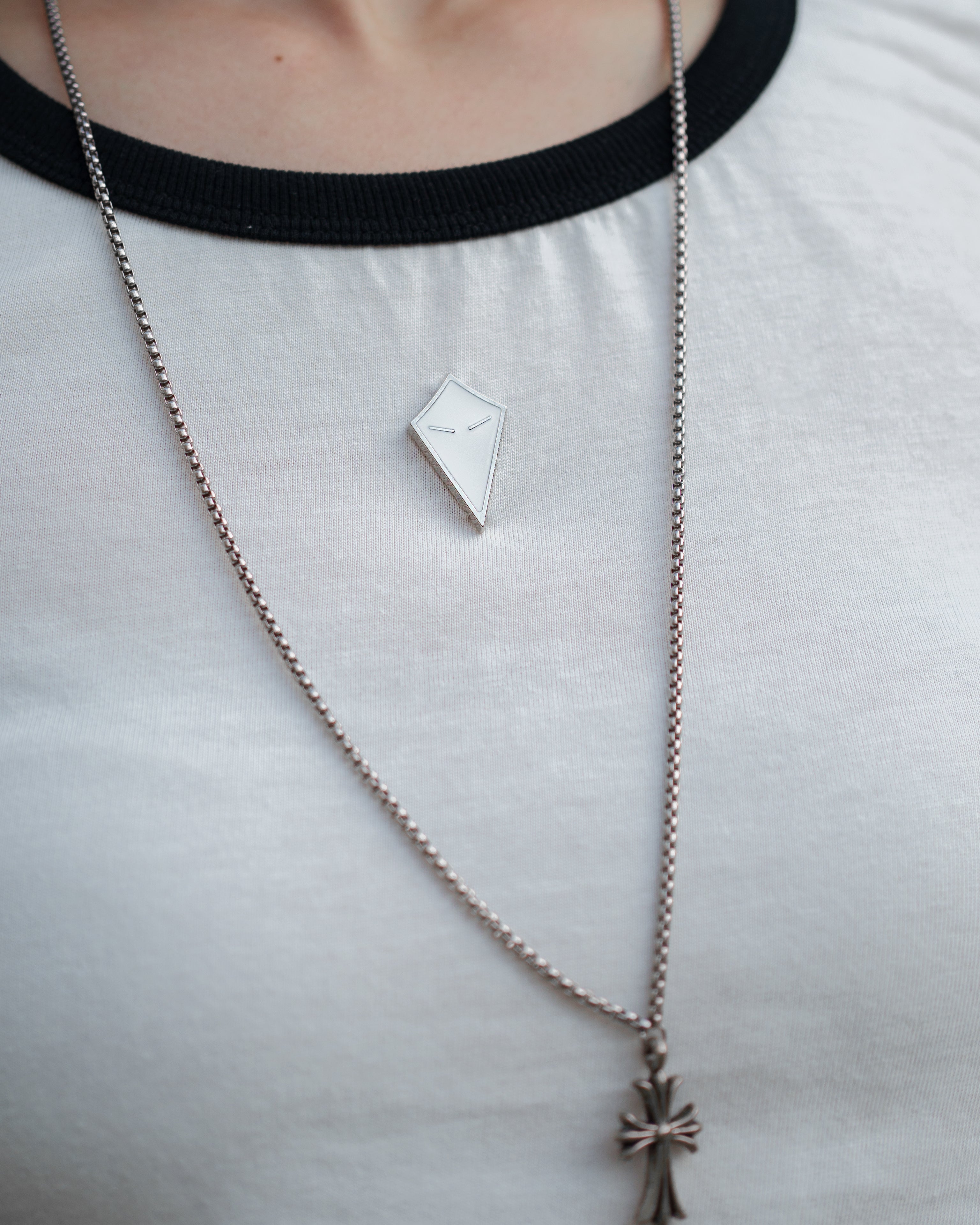 'CRYSTALTRACE' CROPPED TEE - VALOR VASMERE