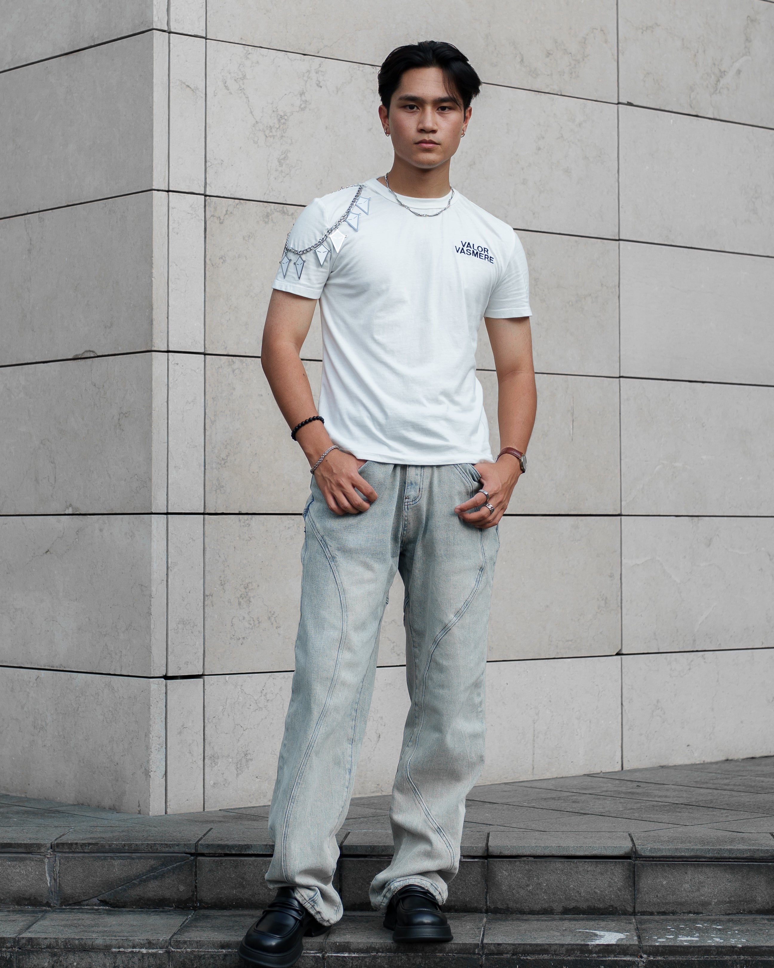 'CROWNAX' METAL CHAIN DRAPED TEE - VALOR VASMERE