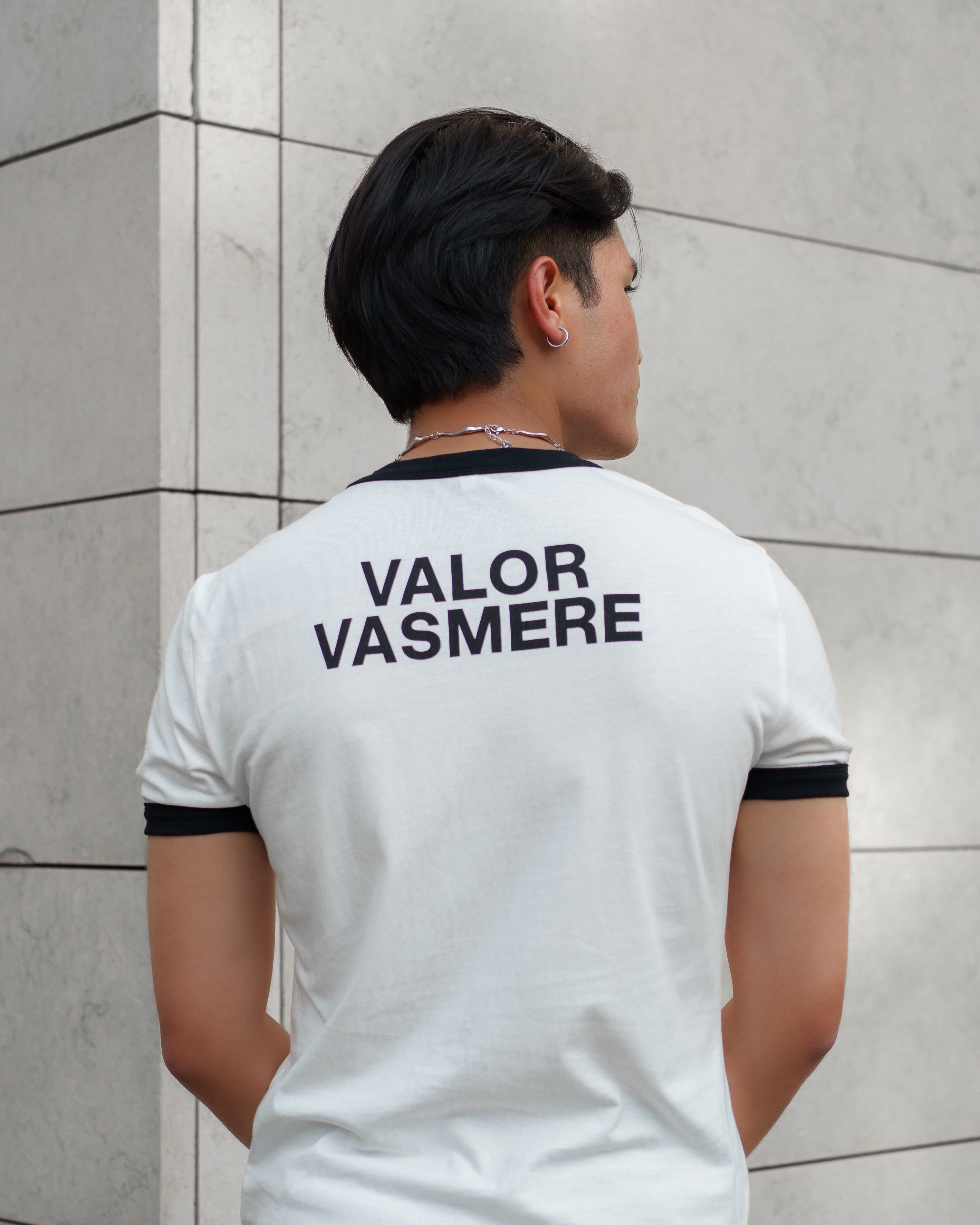 「DE BASE」ロゴ スリムフィット T シャツ - VALOR VASMERE